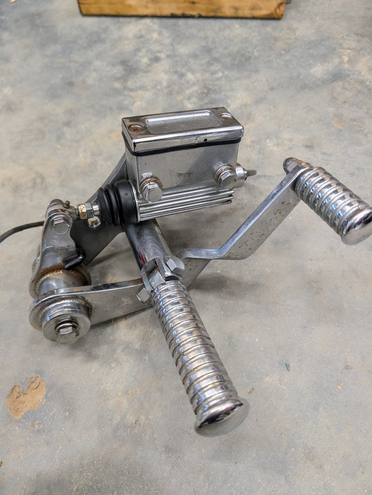 Shovelhead Master Cylinder and Forward Control